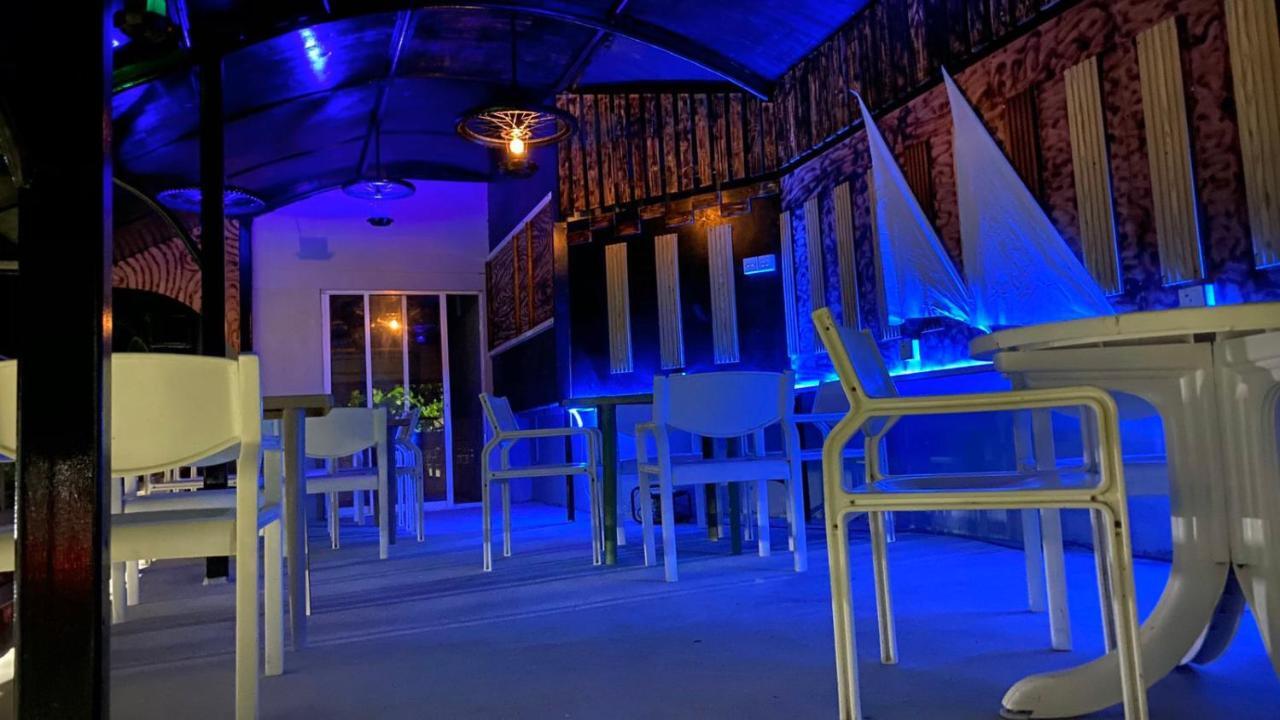Sunset Holidays Huraa Exterior foto